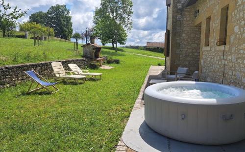 Family getaway - Peaceful countryside stay - Spa in Gaugeac