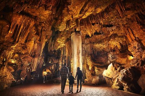 附近景點, 盧雷洞穴汽車旅館 (Luray Caverns Motels) in 盧雷