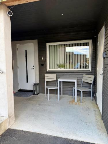 Nice one bedroom apartment in Eidkjosen, Tromsø – khách sạn tại Kvaloysletta