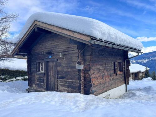 Chalet Le Petit Nid - Crans Montana – khách sạn tại Chermignon