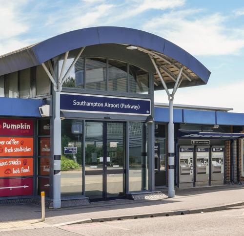 Chestnut Lodge Bed & Go in Eastleigh
