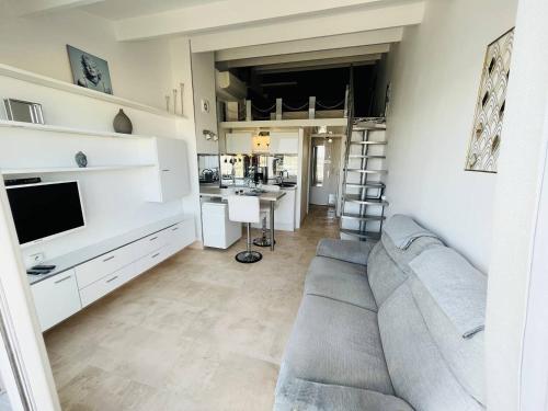 Studio mezzanine 2 couchages CAP D'AGDE NATURISME CN010-593