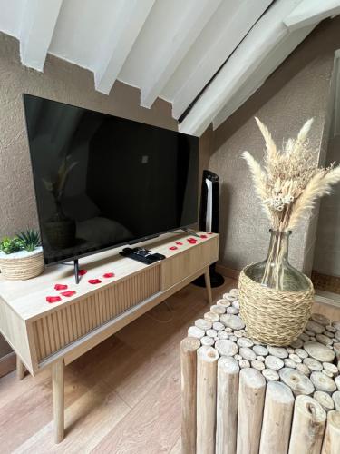 Зручності, Love Room avec Jacuzzi Privatif in Шан-сюр-Марн