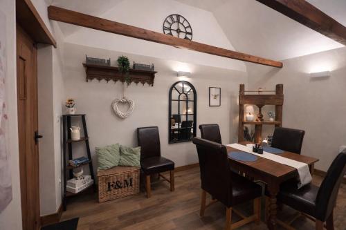 One bedroom converted barn - entire property in Burvaša