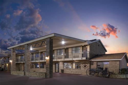 Best Western Caprock Inn - image 6