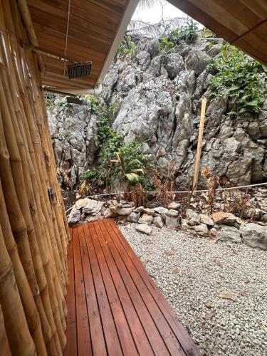 Concrete Jungle Studio with Outdoor Kitchen 4 Min to Beach in Santa Teresa