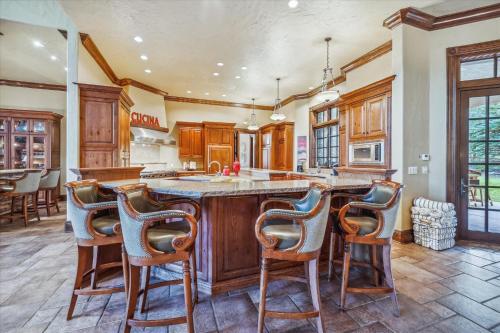 Experience luxury at Gold King Retreat, a large home in Breckenridge with a private hot tub in Warrior's Mark