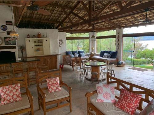 Iekārtas, Villa Bueno 4 Suítes com Piscina e Deck Exclusivo na Represa (Villa Bueno 4 Suites com Piscina e Deck Exclusivo na Represa) in Ribeirao Claro