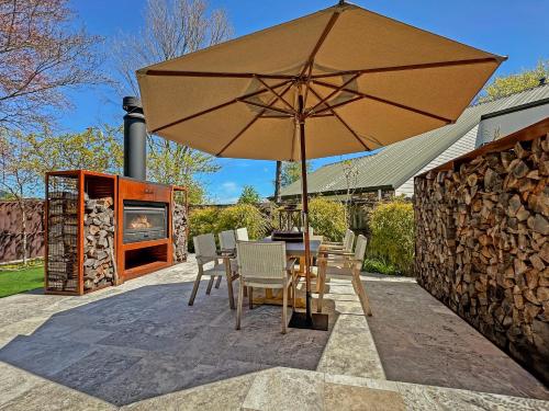 Kert, The One - Luxury Kinloch Home in Kinloch