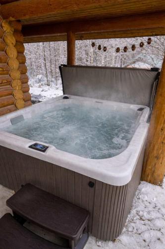 Evy's Family Ranch Cabin Secluded in Woodland (UT)