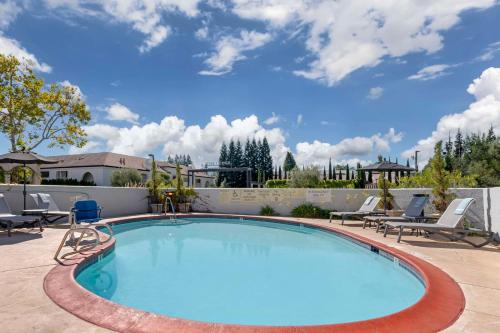 Best Western Dry Creek Inn - image 6