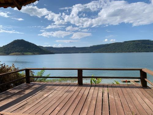 Balkons/terase, Villa Bueno 4 Suítes com Piscina e Deck Exclusivo na Represa (Villa Bueno 4 Suites com Piscina e Deck Exclusivo na Represa) in Ribeirao Claro