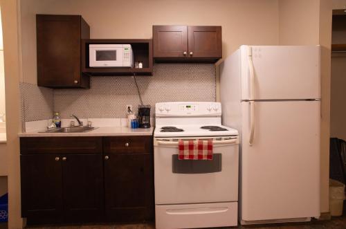EasyStay Inn & Suites Fernie in Fernie