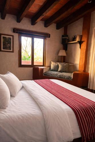 La Casa del Guamúchil in Tequesquitengo, Mexico