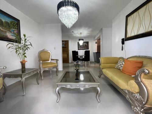 Alojamiento sencillo y confortable in Villa Mella