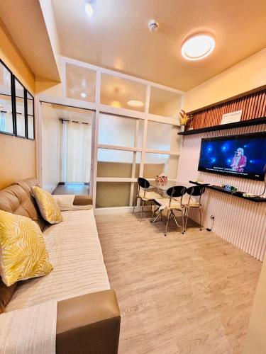 RR 21 Milan Residenze Fairview, Manila