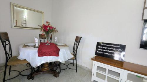 บริการและสิ่งอำนวยความสะดวก, The Crib in โบนาเมรี
