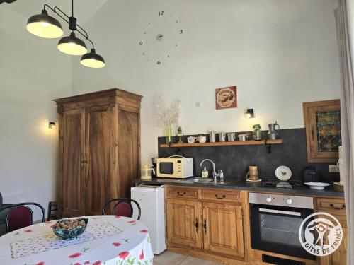 Gîte charmant à Coursac - 2 pers. - FR-1-616-550 (Gite charmant a Coursac - 2 pers. - FR-1-616-550) in Razac Sur L'Isle mazpilsēta