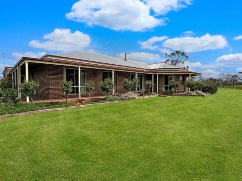 Roses Farmhouse
