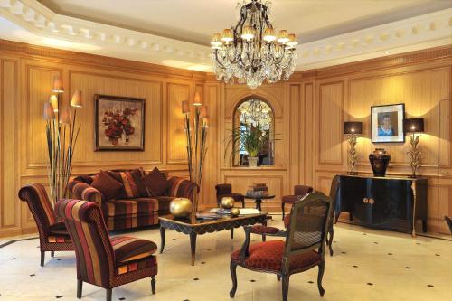Villa Lara Hotel - 로비
