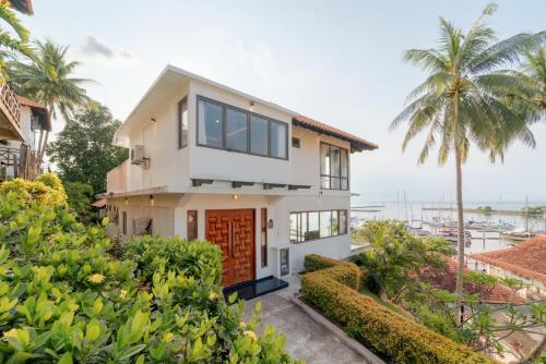 SEA TO SKY Villa - 4 Bedrooms Ocean View - Batam