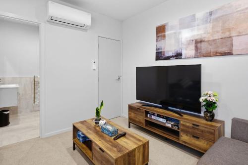 Mountain Ash View - image 5