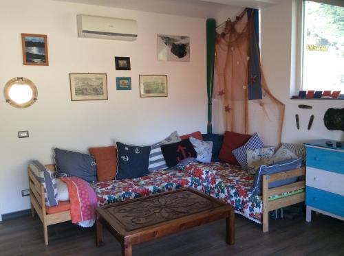 Taormina Stationhouse