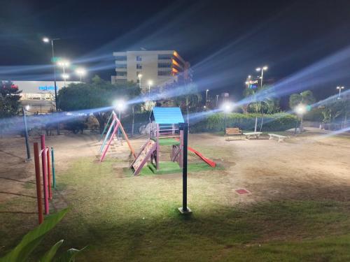 Playground, White Hub Modern Apt 5 min from Maiquetia Airport CCS in Maiquetía