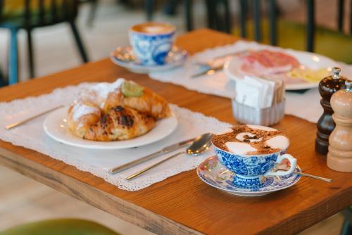 Windsor Hotel - image 6