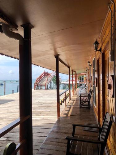 씨홀스 시파단 스쿠바 로지 (Seahorse Sipadan Scuba Lodge) in 마불 아일랜드