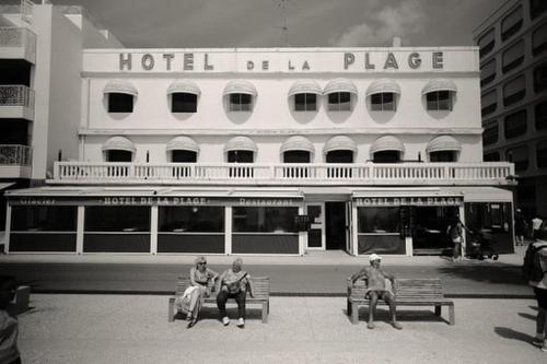 L'Hotel De La Plage in Le Grau-du-Roi