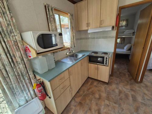 Tiny Away Escape at Laanecoorie Lakeside in Betley