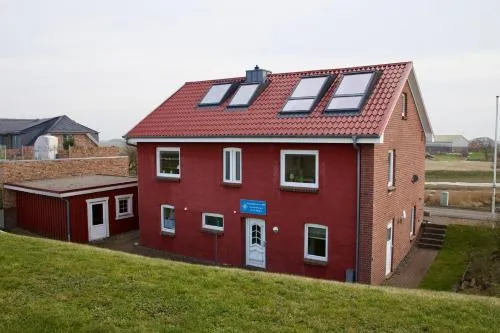 Dat Kapitänshus - Frische Brise in Nordstrand, Deutschland