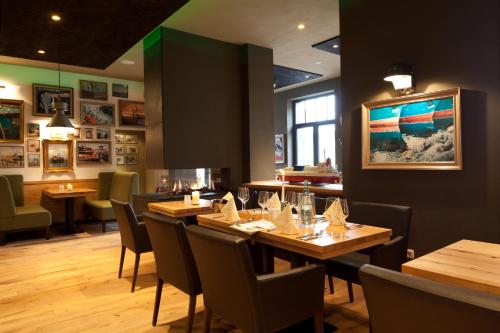 餐廳, 朗格奧島嶼酒店 (Inselhotel Langeoog) in 蘭格奧格