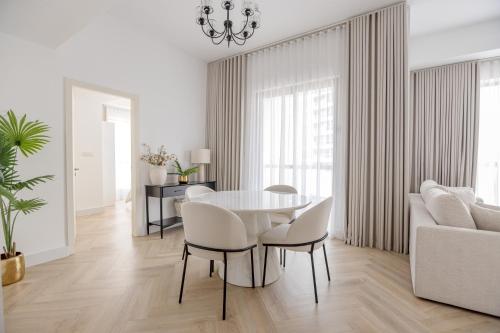 Beautiful 1 bedroom by the JBR beach! Bahar, Dubaj