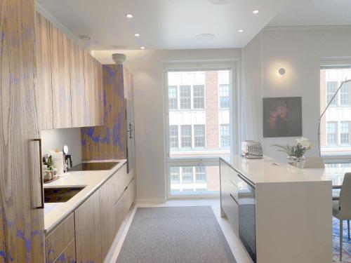 Luxury City Seafront Apartment with Balcony, Helsinki (photo 2)