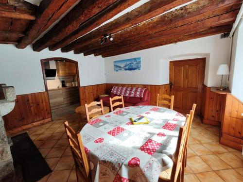 Le Nid des Cimes in Castillon-de-Larboust