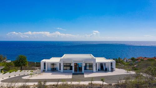 Intrare, Villa Dream 1204 - Coral Estate in Willibrordus