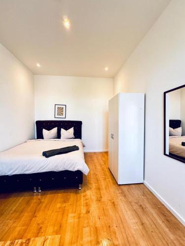 Comforatble 3BR Apt Near Kaufpark Alterlaa, Rust