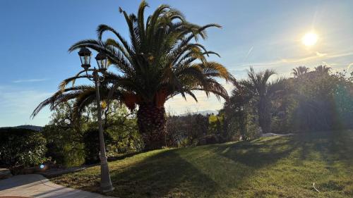 Rez de chausse dans Villa Independante calme in Saint-Raphael