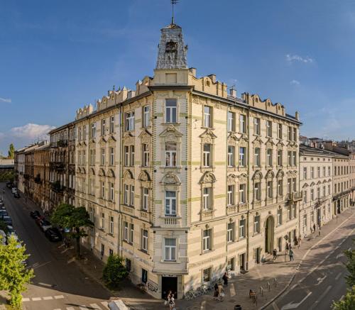 Happy Tower, Cracovia