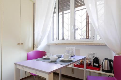 แมซอง โกลอสเซว เกสท์เฮาส์ (Maison Colosseo Guesthouse) near โคลีเซียม