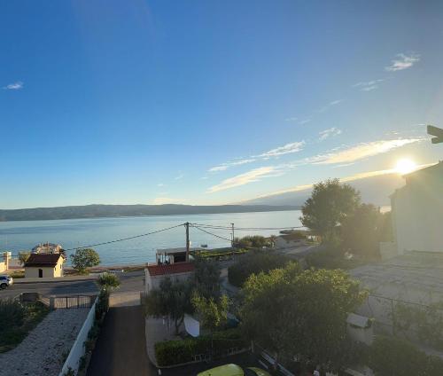 Adriatic Apartment in Duce