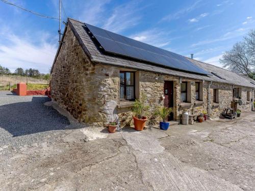 Iekārtas, 1 Bed in Llanybydder oc-81354 in Llanwenog