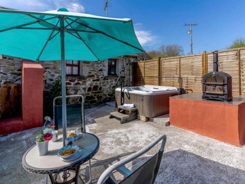 Iekārtas, 1 Bed in Llanybydder oc-81354 in Llanwenog