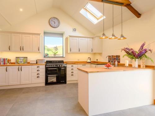 Iekārtas, 3 Bed in Swansea oc-88346 in Pontardawe