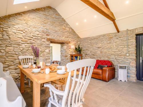 Iekārtas, 3 Bed in Swansea oc-88346 in Pontardawe