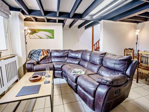 Iekārtas, 2 Bed in Llanybydder oc-81353 in Llanwenog