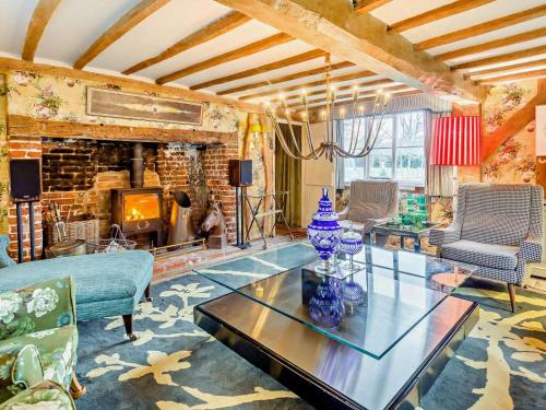 Iekārtas, 4 Bed in Eye- oc-34389 in Thornham Magna