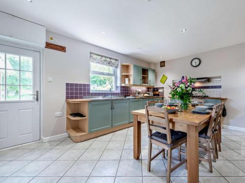 Iekārtas, 3 Bed in Carmarthen oc-92116 in Llandyssul